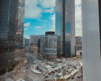 名古屋駅前（桜通口）